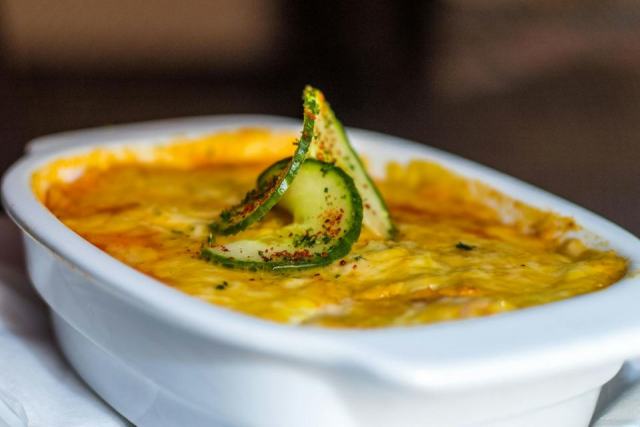 Mont d'or enceinte et grossesse : guide alimentation Fondue, raclette et tartiflette pendant la grossesse : que faut-il savoir ?