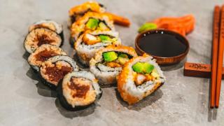 Maki enceinte : peut-on manger des sushis pendant la grossesse ?