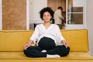 Méditation pour femme enceinte : bienfaits et pratiques simples