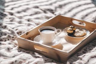 Caféine enceinte : limites à respecter, sources et alternatives